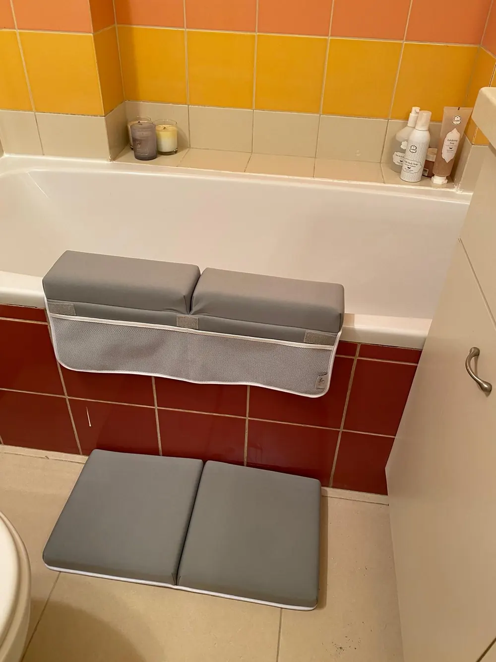 FluffyTub bath kneeler and elbow rest pad in Dark Gray