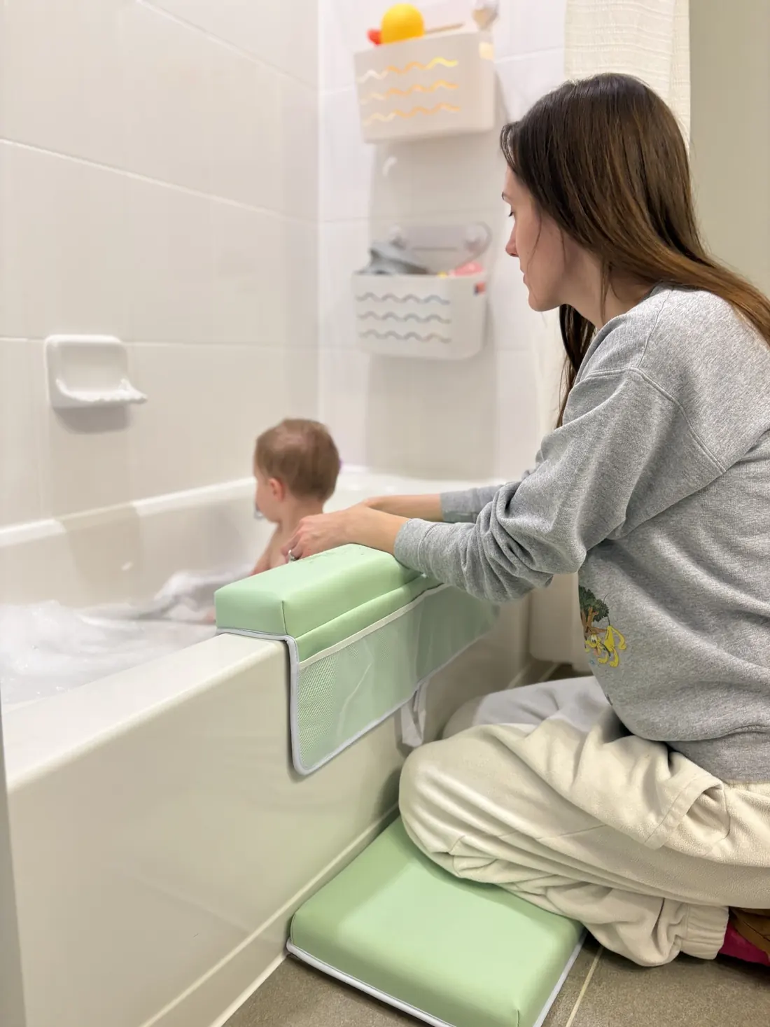 FluffyTub bath kneeler and elbow rest pad in Mint Green